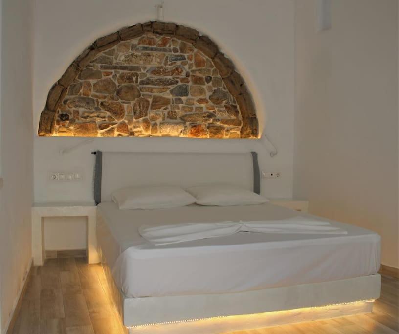 Naxion Esti - Διαμονή Στην Παλιά Χώρα Της Νάξου Naxos City Exterior foto